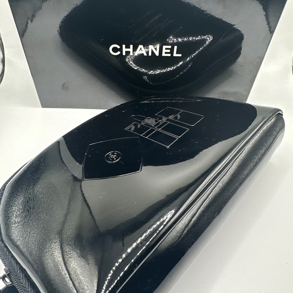 CHANEL Maquiliage Black Glossy Canvas Mini Make Up-Case Cosmetic - Picture 4 of 5